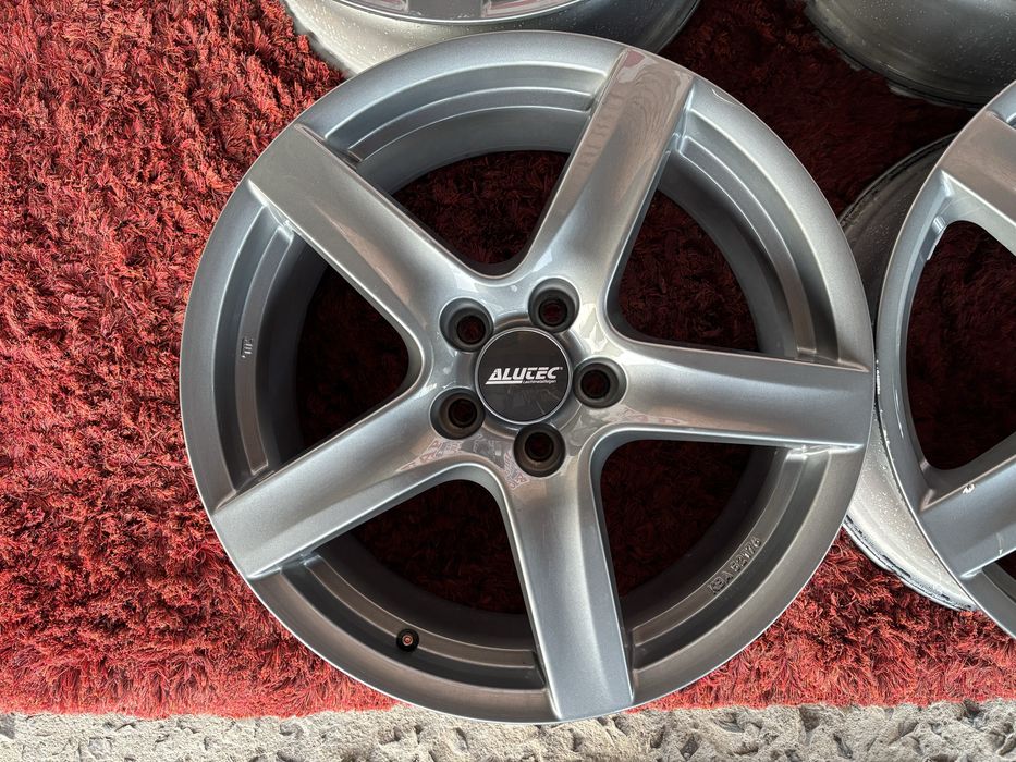 Volkswagen Passat Golf Jetta Skoda Octavia Seat R18 5x112