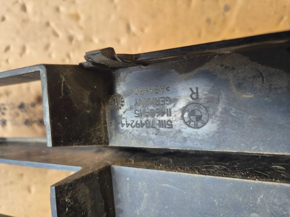 Kratka zderzaka przód przedniego halogenu prawa BMW E60 E61