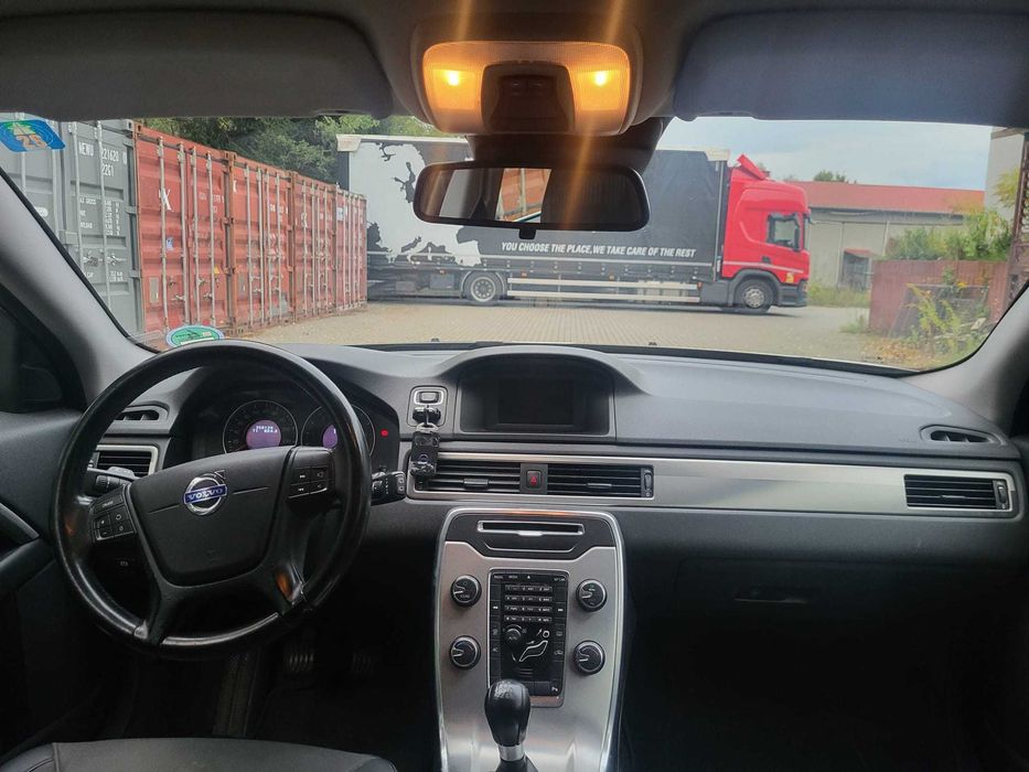 Volvo v 70 2012 polift 2.0d 3 5 cyl.