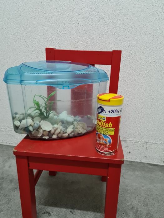 Vendo aquário em plástico