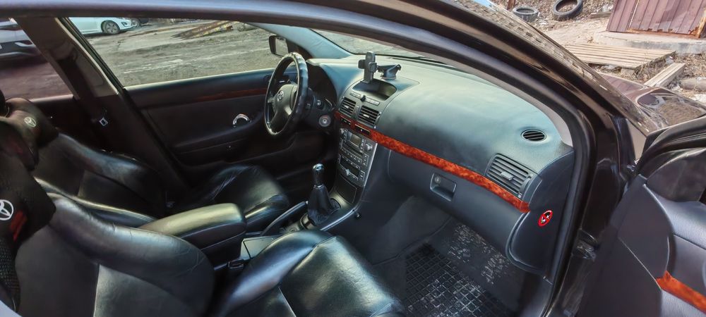 Продам Авто Toyota Avensis 2_0