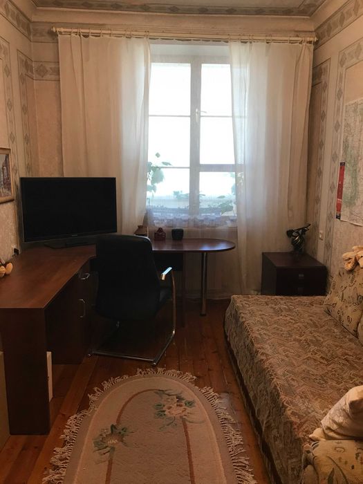 Продаю 5-ти комнатную квартиру (145.9 м свою)