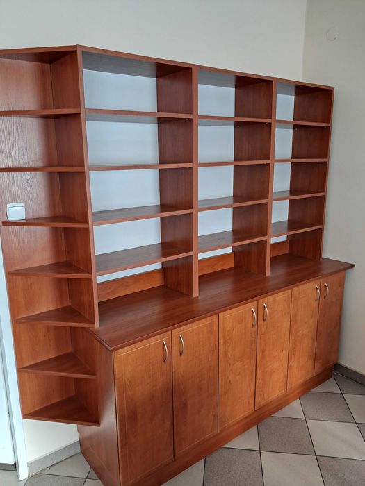 Zestaw mebli aptecznych