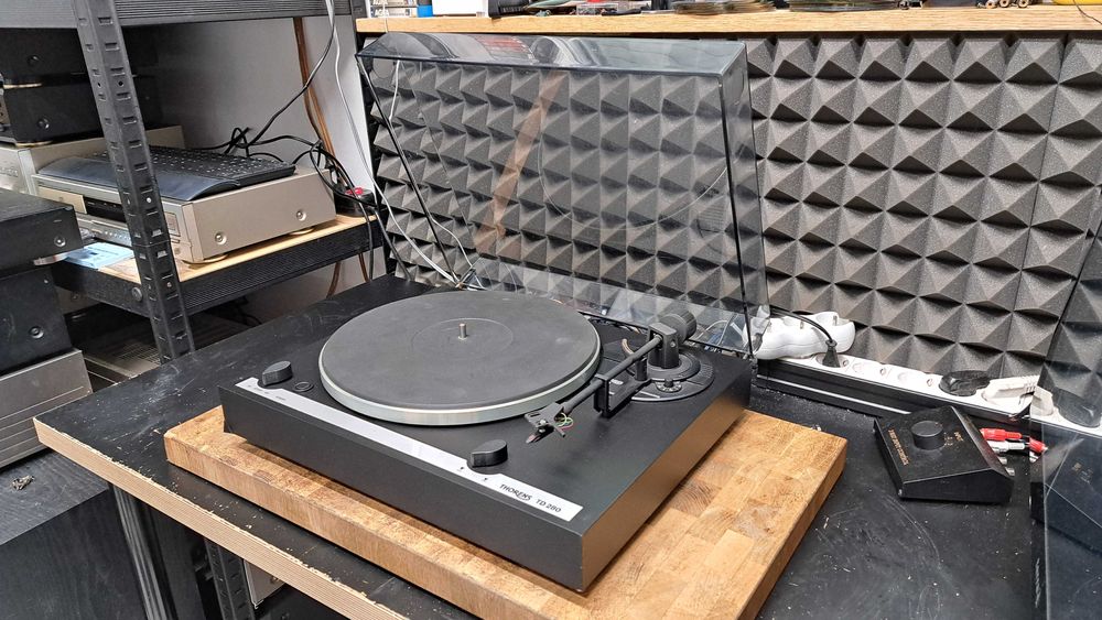 Gramofon Thorens TD-280