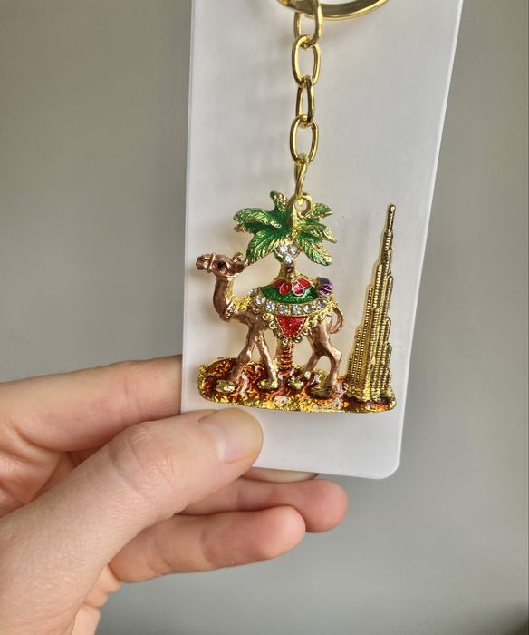 Burdż Chalifa brelok wielbłąd złoty Dubaj Zjednoczone Emirat breloczek