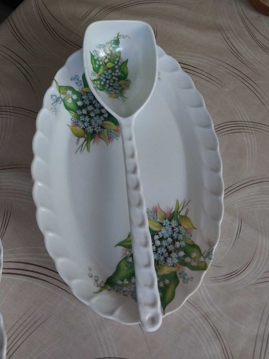 Набір піднос, блюдо для канапок, тарілки 4 предмети Туреччина