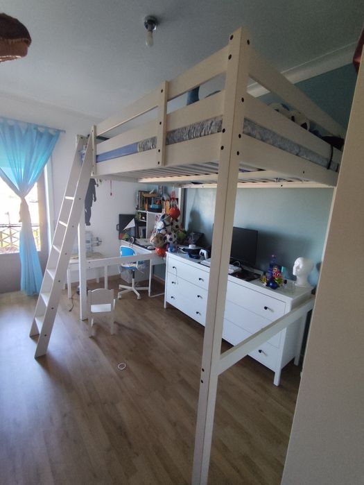 Cama alta casal Stôra IKEA