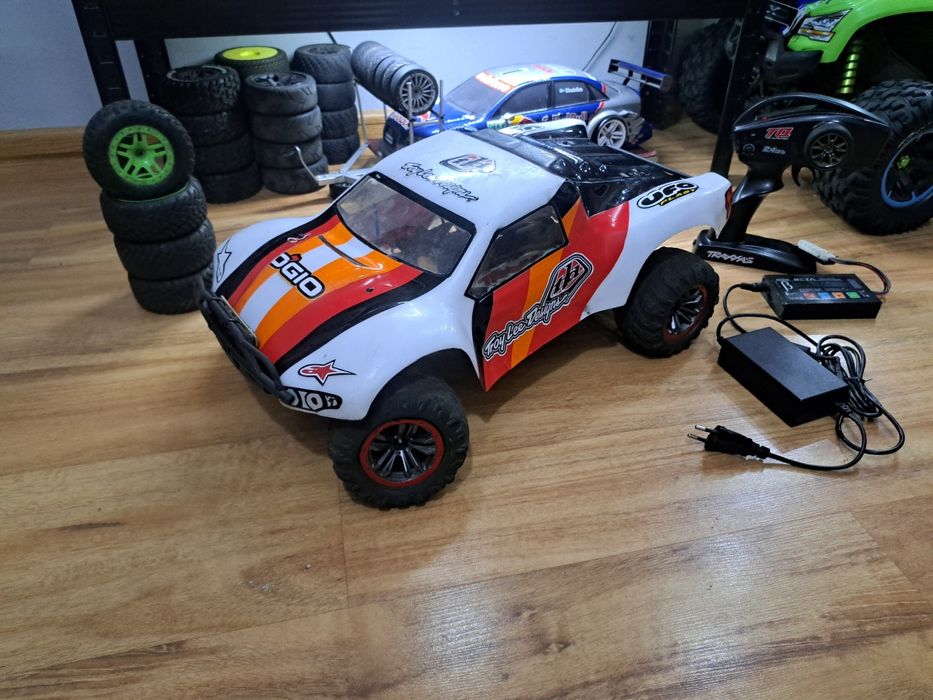 Traxxas slash 4x4