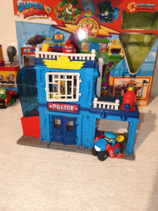 Posterunek policji zings.