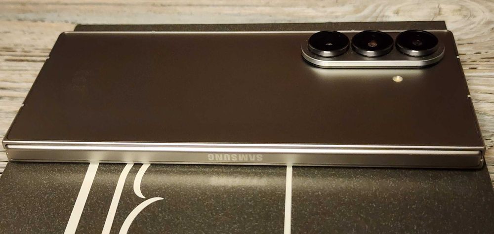 Samsung Galaxy Z Fold7 Silver Shadow 12/512Gb (EU) | 1.250 $$ | EmojieStore Гарантия