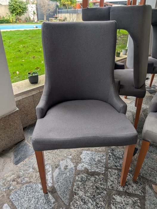 8 Cadeiras de sala de jantar/ cozinha
