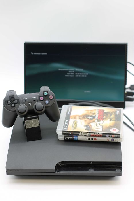 Konsola Sony PlayStation 3 Slim 320GB (298GB) + UFC 2010 + Fifa 14 + Pad