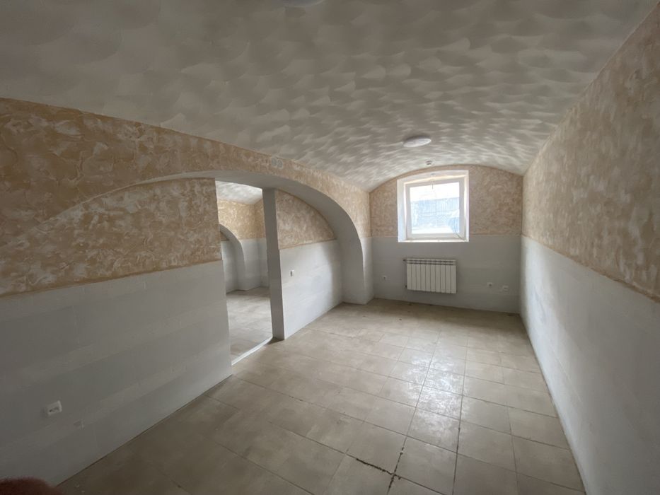 Продаж комерційного приміщення,в центрі.