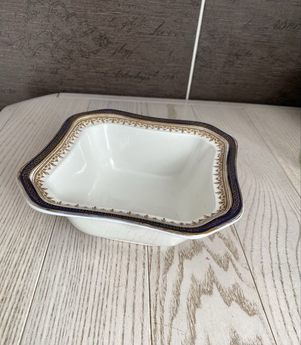 Салатник Wedgwood фарфоровый редкий кобальт позолота