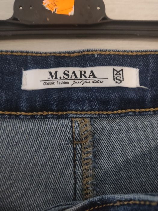Sprzedam dżinsy M-Sara
