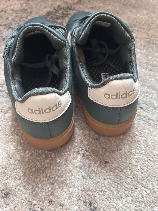 Продам чоловічі кросівки Adidas , оригінал. Б/у. Розмір 43.