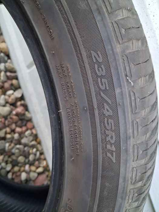 Opony wielosezonowe Hankook 235/45/17 rok 22