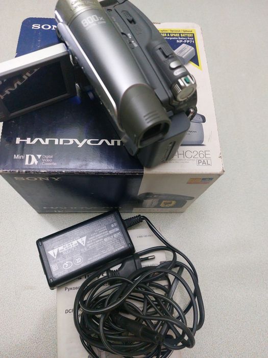 Відеокамера Sony DCR-HC26E