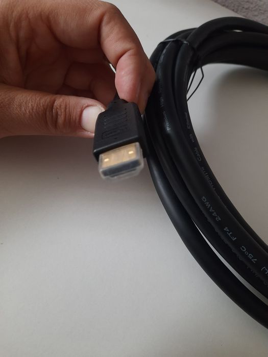 Na sprzedaż: Kabel HDMI C2G Premium High Speed 5.5m – Nowy!