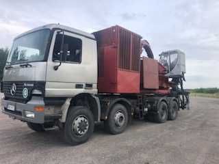 Rębak Biber na podwoziu Mercedes Actros 4143