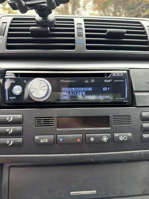 Sprzedam radio pioneer deh-x8700dab