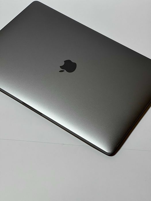 MacBook Pro 15 2017 i7 16/512 Touch Bar