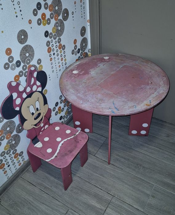 Minnie Mouse Дитячий стіл та стільчик Міні Маус