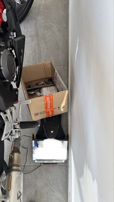 Moto Benelli BN251