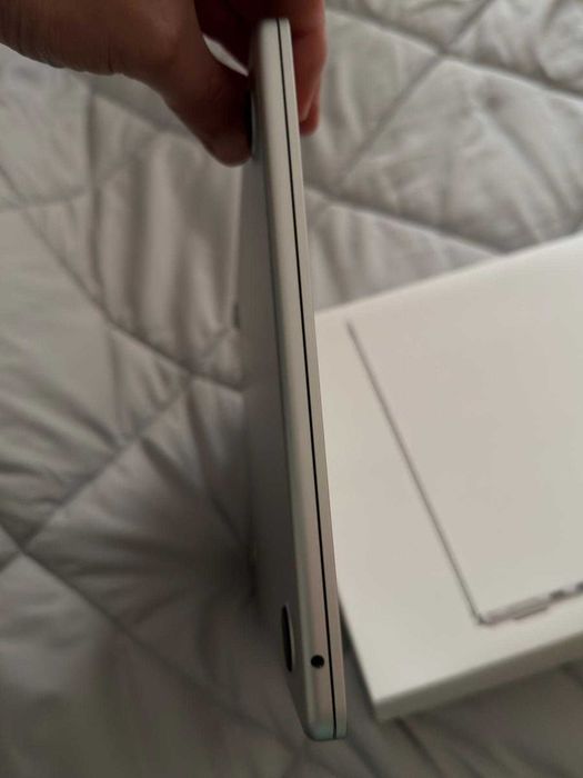 Macbook Air APPLE 13 M4 256G 16GB Ram