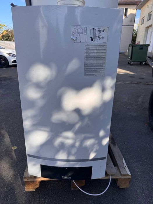 Продам настінний конденсаційний котел Logamax plus GB162-80  комплект