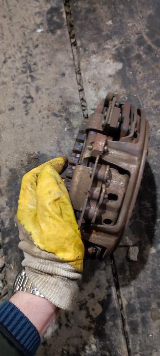 Продам маховик із зчепленням шкода а7