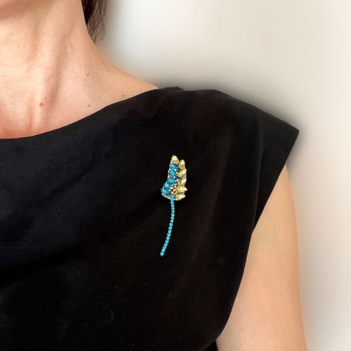 Broszka Kłosek z krzyształami  rękodzieło