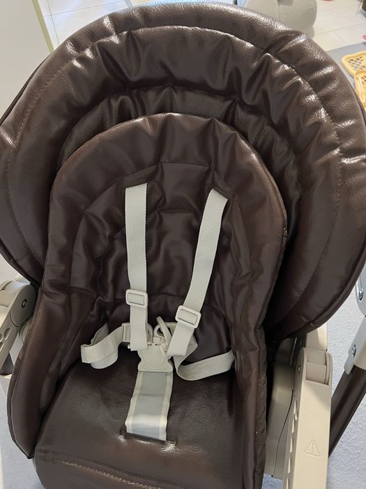 Дитячий стілець для годування Chicco