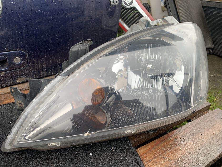 Фари Mitsubishi Lancer 9 Мітсубіші Лансер 9