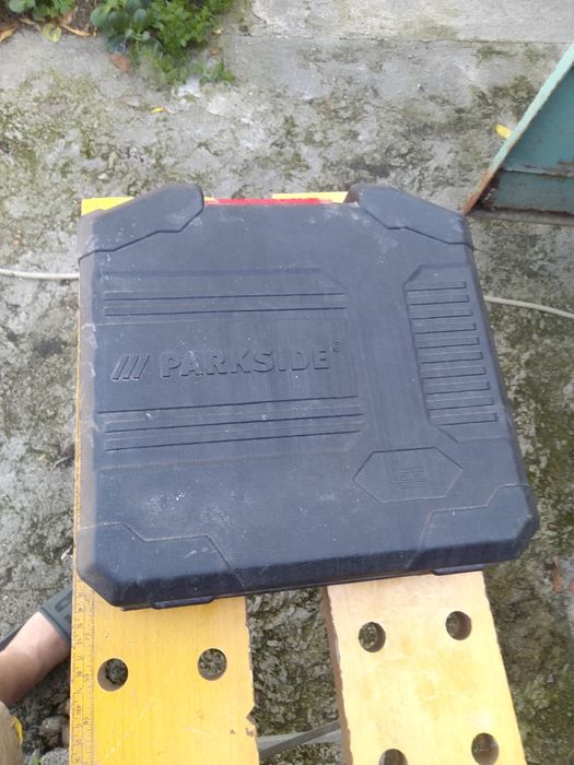 Agrafador de pregos a ar comprimido