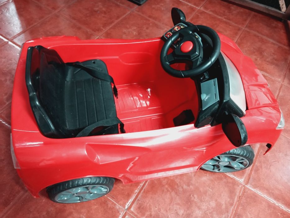 Carro a bateria FEBER