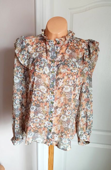 Koszula z falbankami