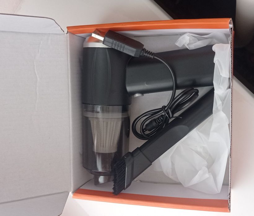 Автомобiльний пилосос Vacuum cleaner