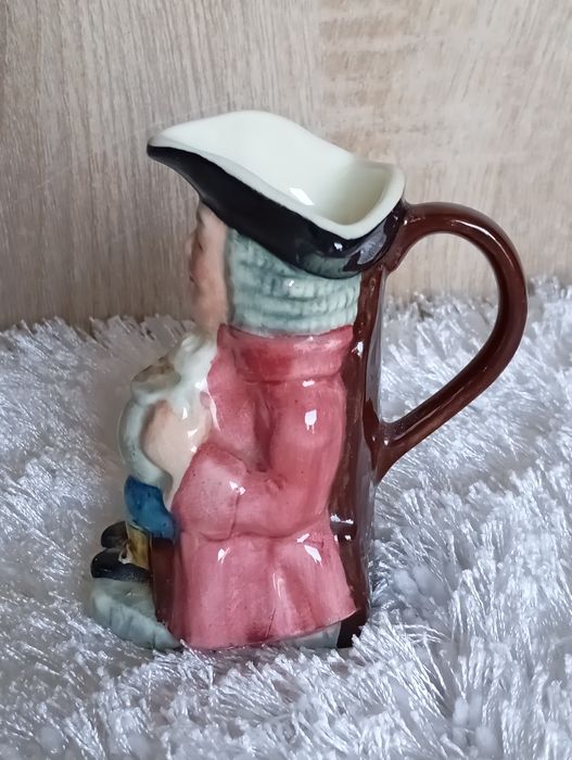 Ceramiczny dzbanek Toby