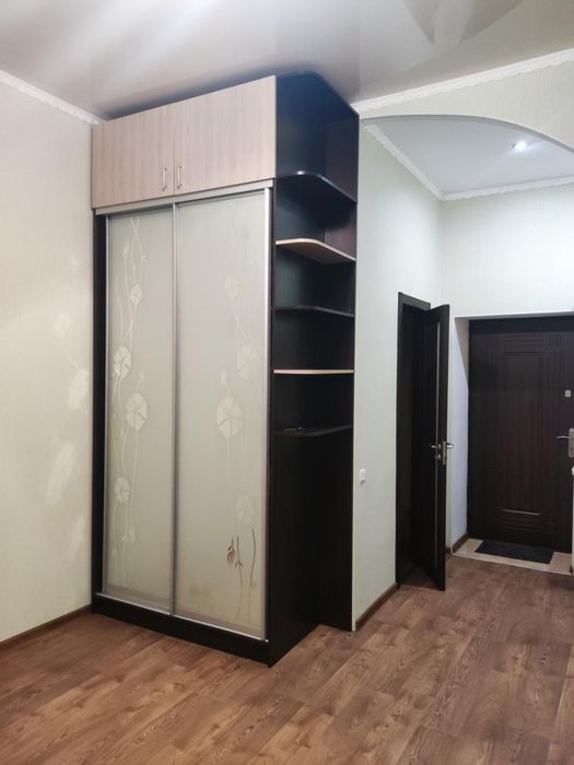 Продам 1 к.кв. Добровольцев 5, метро Метростроителей