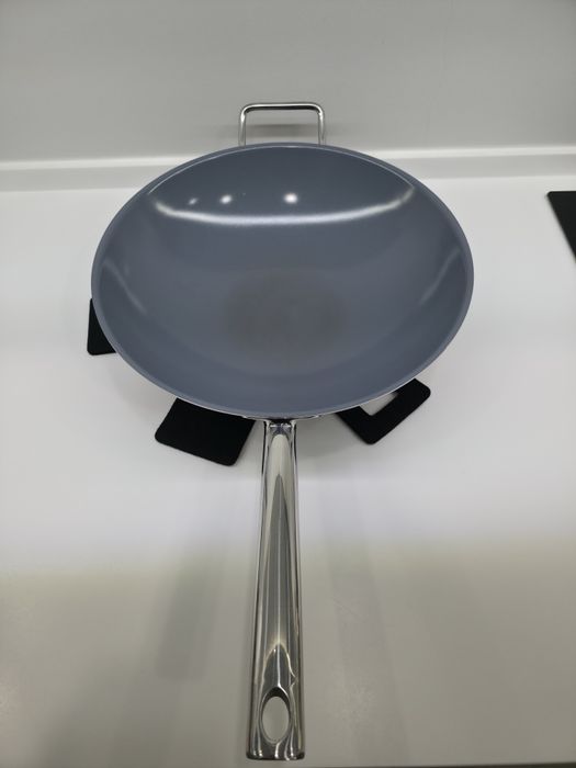 ZWILLING Wok 32cm
Wok 32 cm, SST 18/10, Prata