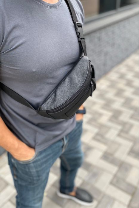 Шкіряна бананка сумка слінг чоловіча нагрудна SVARG