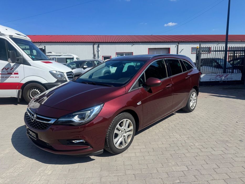 Opel Astra K 1.4XFT ST automat, Szwajcar