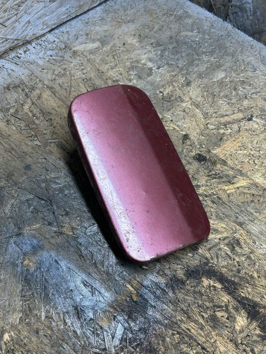 Лючок кришка бензобака Mercedes w124 мерседес