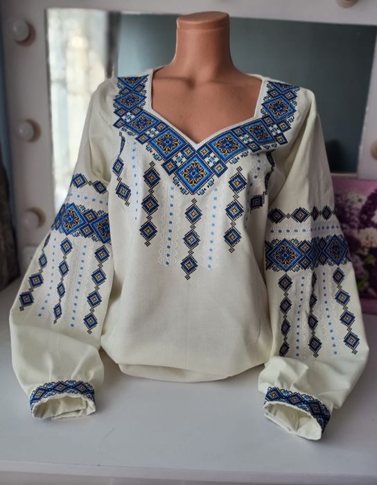 Вишиванки жіночі