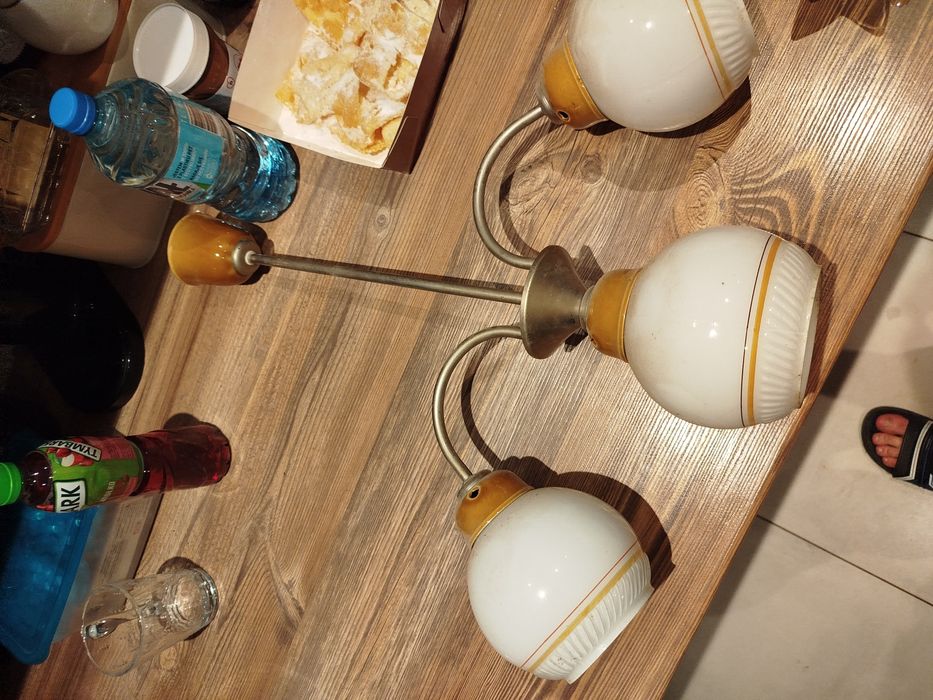 Żyrandol z czasów PRL-u, antyk