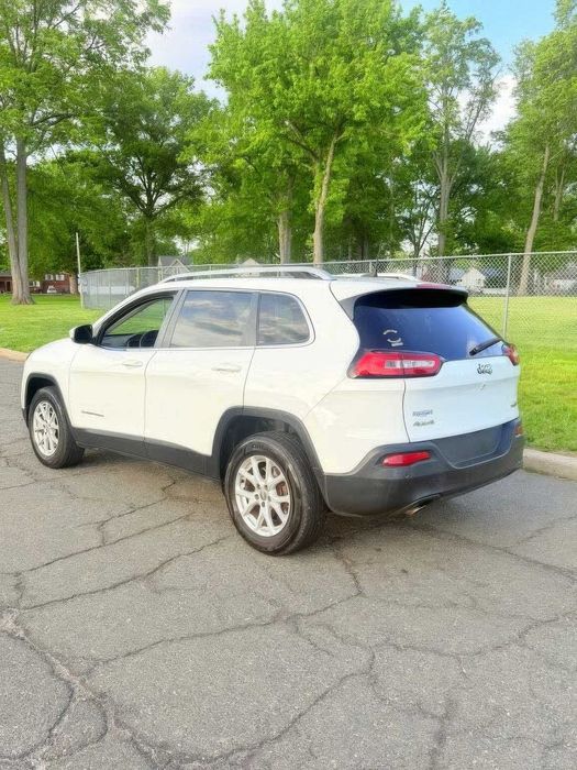 Jeep Cherokee      2016