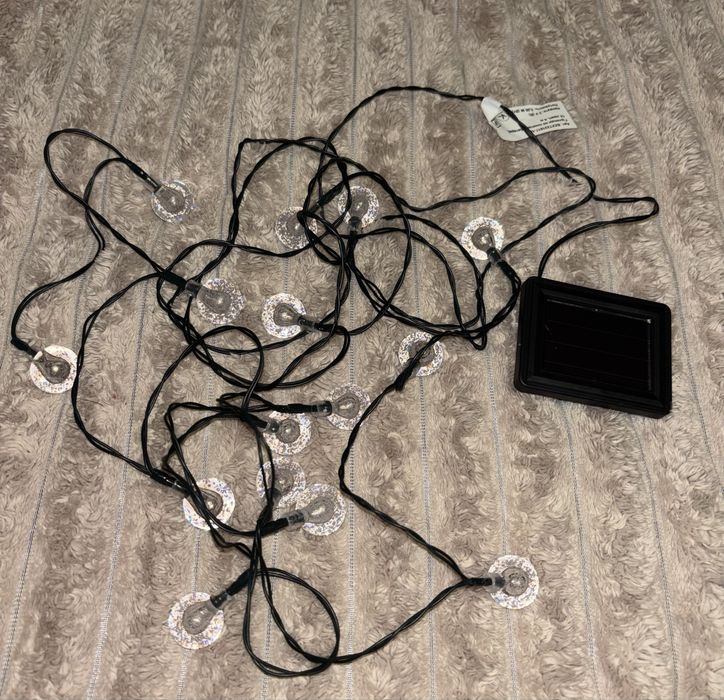 Гірлянда на сонячній батереї