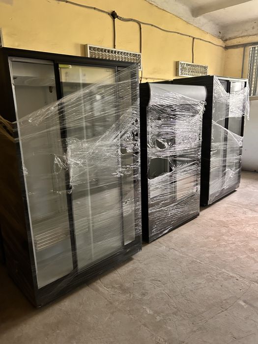 Холодильный шкаф UBC Extra Lardge Витрина холодильник б/у