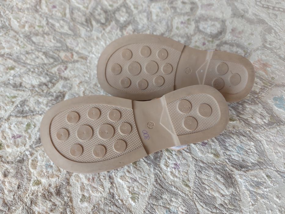 Туфлі нарядні нові clibee 36р.